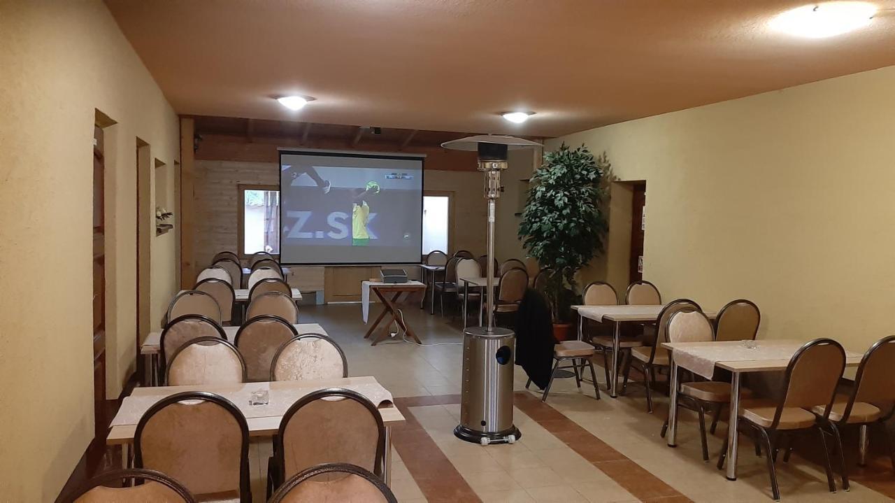 Penzión pri studničke Omastiná Exterior foto