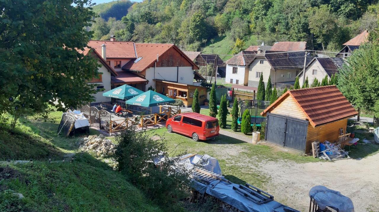 Penzión pri studničke Omastiná Exterior foto