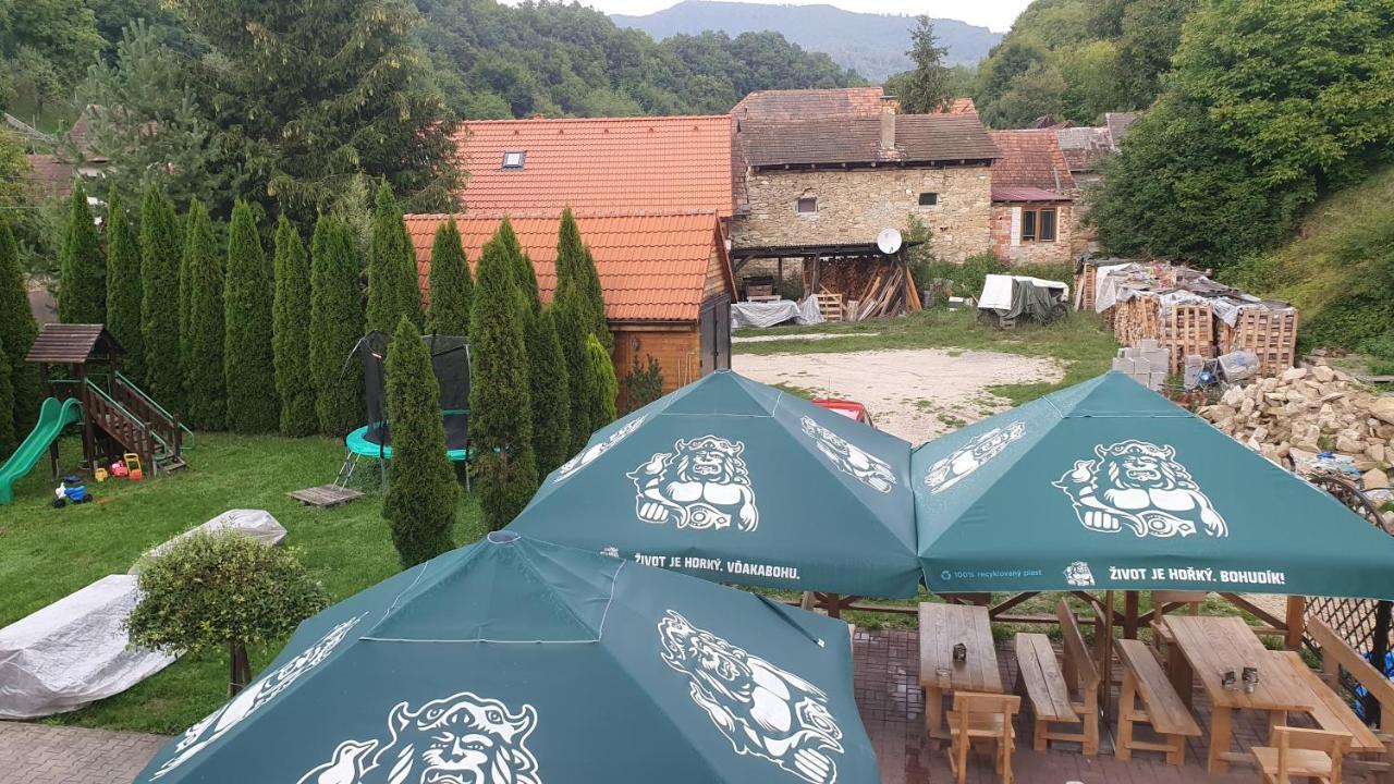 Penzión pri studničke Omastiná Exterior foto